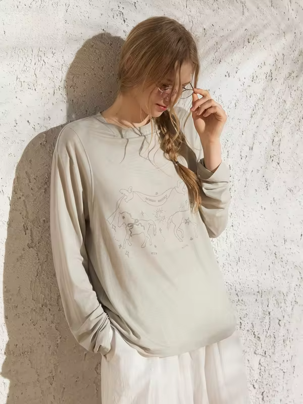 BobbyBecky Vintage Loose Cloud Moonlight Pegasus round Neck Layering Lightweight Long Sleeve T-Shirt Comfortable Breathable S.